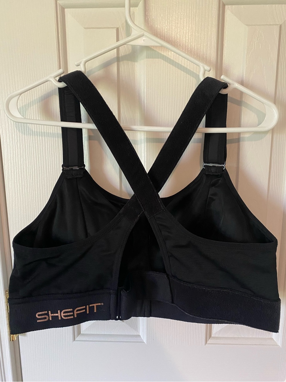 SHEFIT Black High-Support Front-Zip Sports Bra 3Luxe - Picture 3 of 6